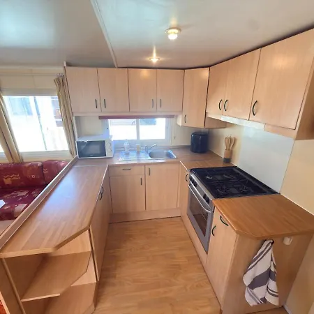 Climatise, Terrasse, Et Piscine A 500 M De La Apartment Hyères